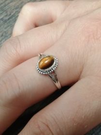 .925 Sterling Silver Ring With Polished Round Top Tiger's Eye Stone / Size 7.5