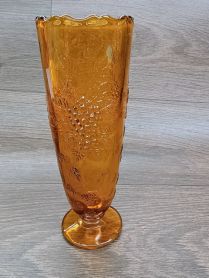 Vintage L.E. Smith Fayette Grape and Leaf Amber Glass 9