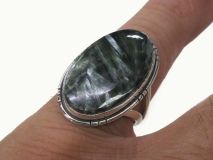 Sterling Silver .925 Ring w/ Polished Ellipse Seraphinite Sone Size 9